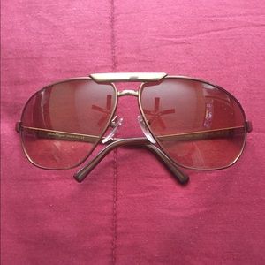 Ferragamo eyewear/sunglasses